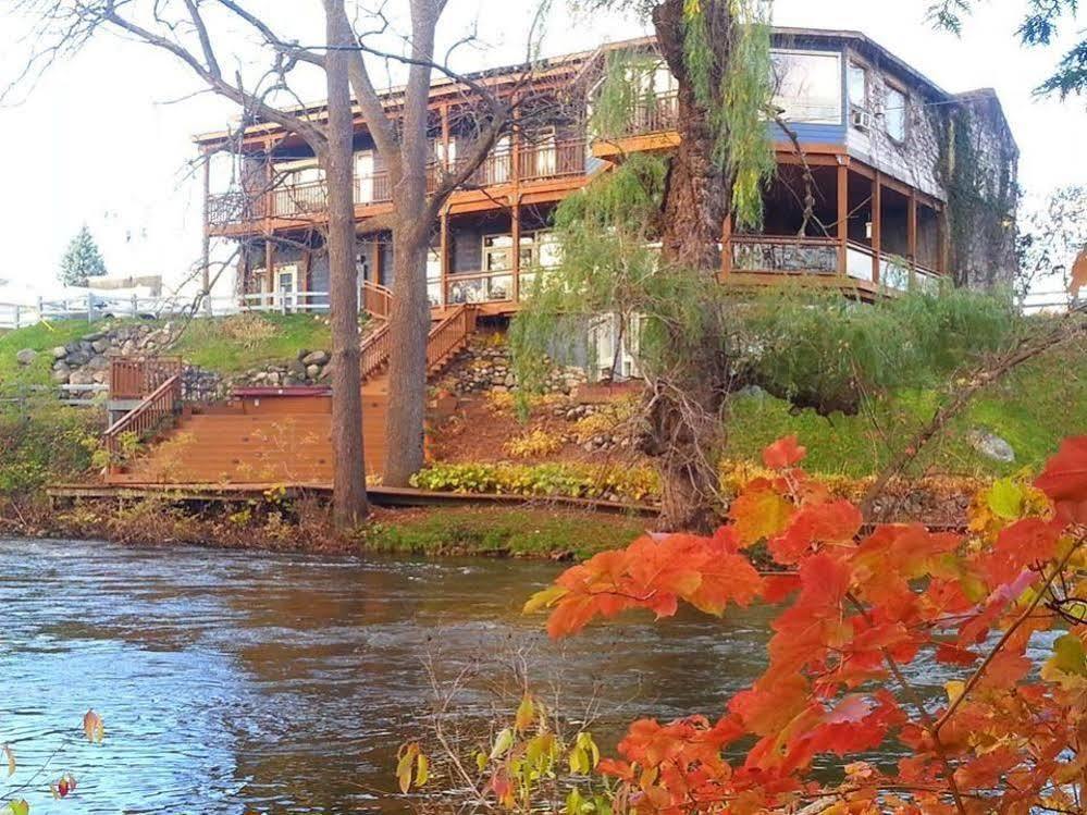 Stone Waters Inn Bellaire Eksteriør bilde